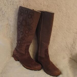 Rare Floral Embroidery Design UGG Boots